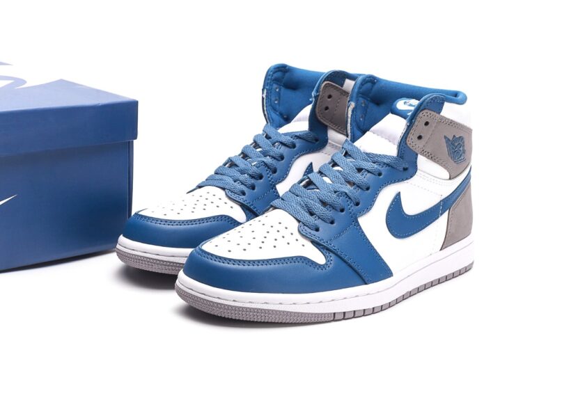 Air Jordan 1 Retro High OG "True Blue" - Image 9