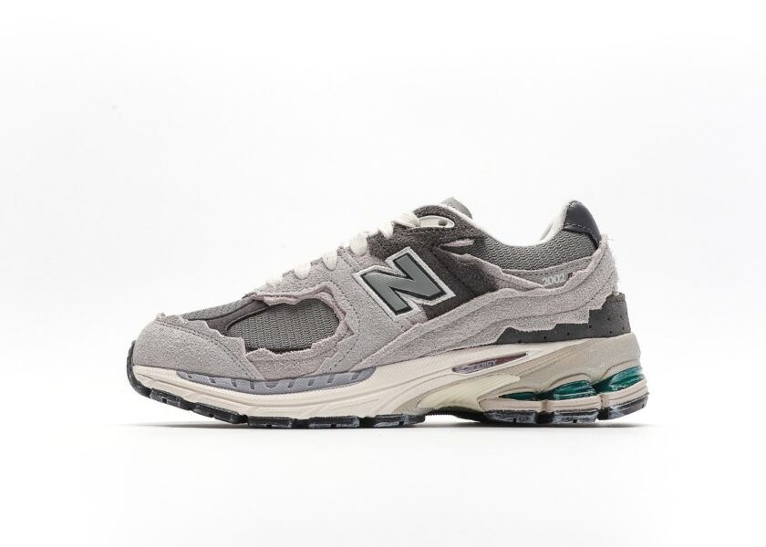 New Balance 2002R Protection Pack Rain Matt