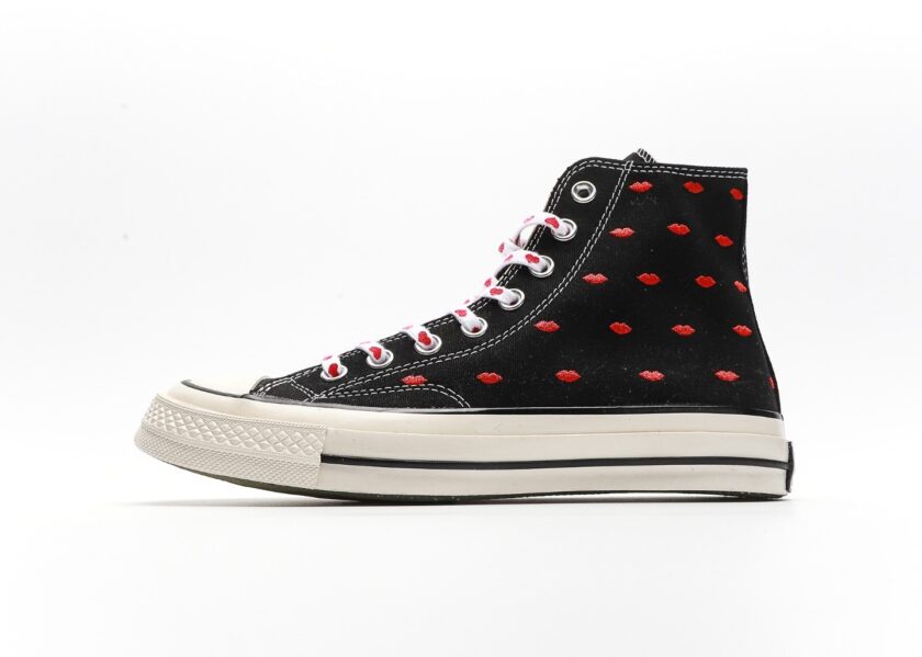 Chuck Taylor All-Star 70 Hi Embroidered Lips Vintage Black