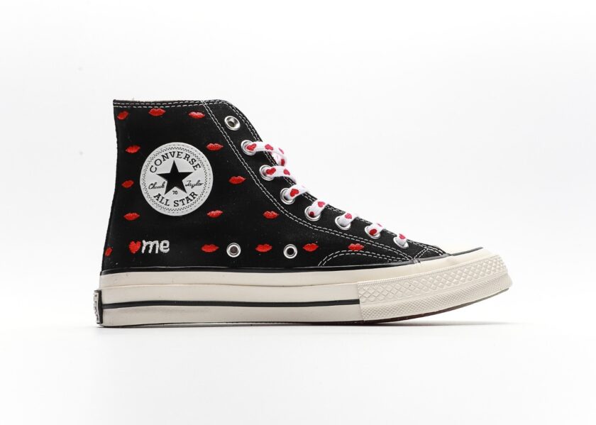 Chuck Taylor All-Star 70 Hi Embroidered Lips Vintage Black - Image 2