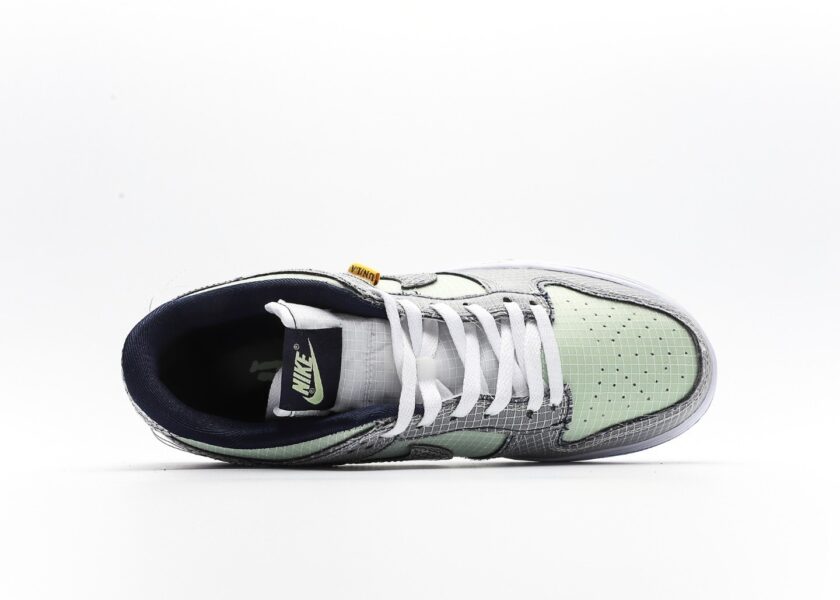 Union LA x Dunk Low Green - Image 3