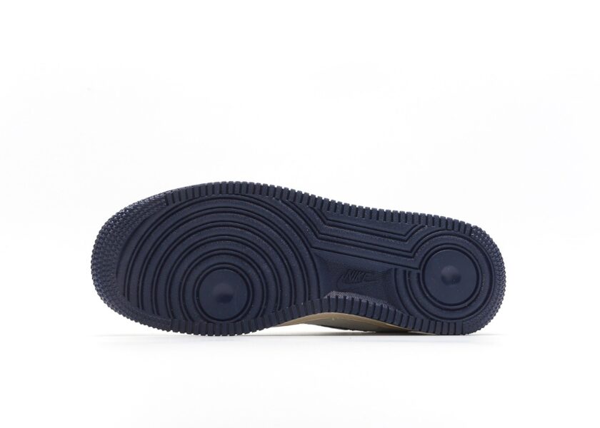 Air Force 1 '07 LV8 Midnight Navy - Image 4