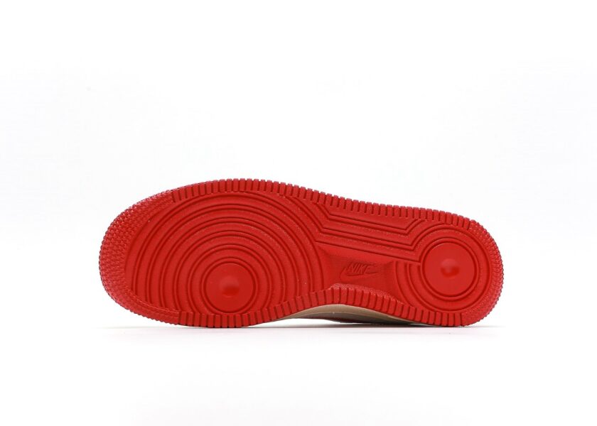 Air Force 1 '07 LV8 Gym Red - Image 4