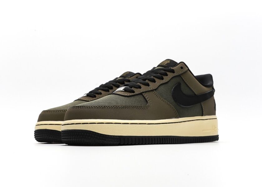 Undefeated x Air Force 1 Low SP "Ballistic" - Image 5