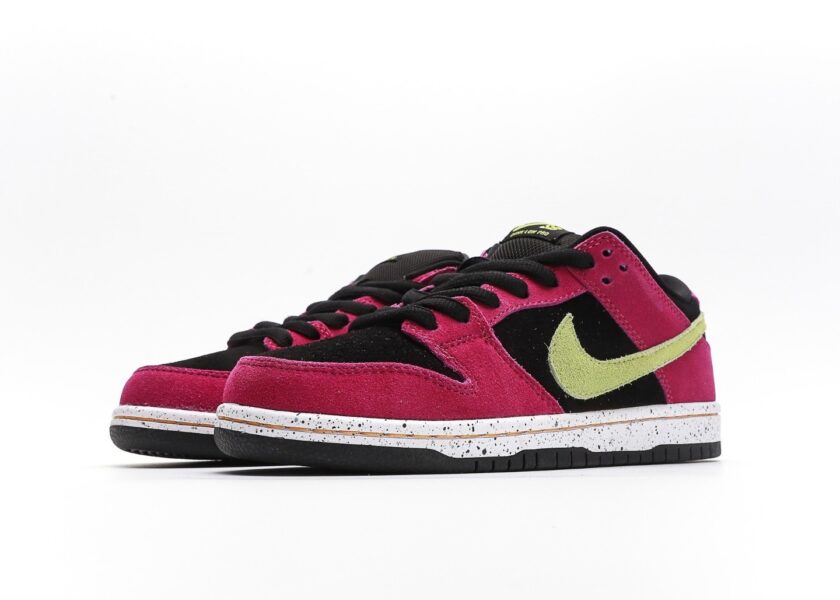 SB Dunk Low Plum - Image 5