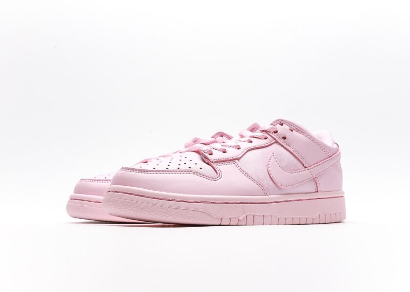 Dunk Low SE 'Prism Pink' - Image 5