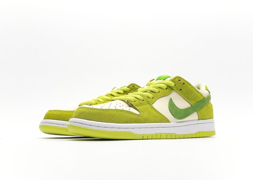 SB Dunk Low Green Apple - Image 5