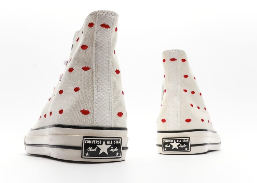 Chuck Taylor All-Star 70 Hi Embroidered Lips Vintage White - Image 6