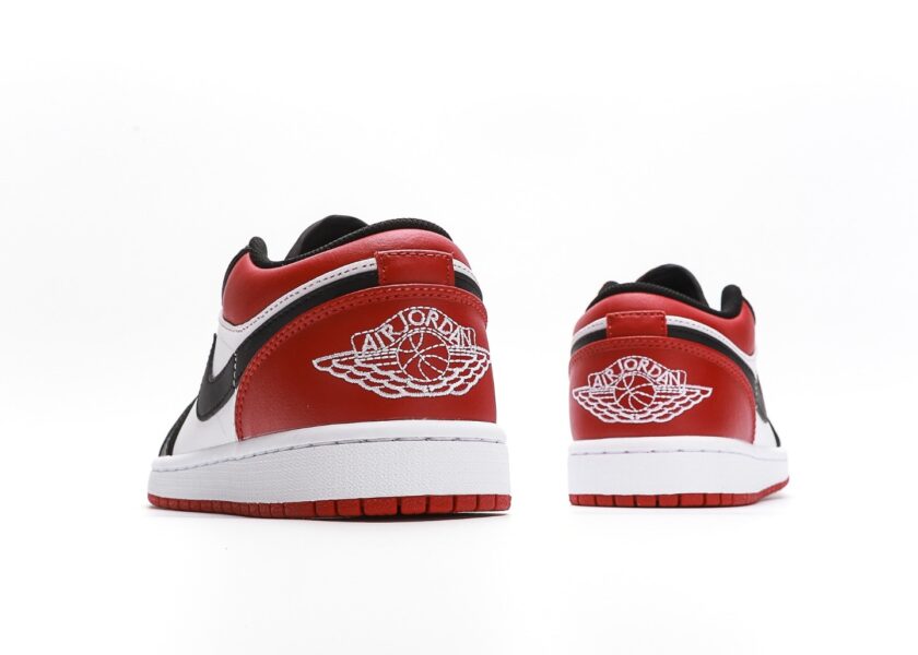 Air Jordan 1 Low Bred Toe - Image 6