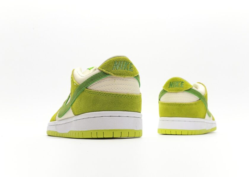 SB Dunk Low Green Apple - Image 6