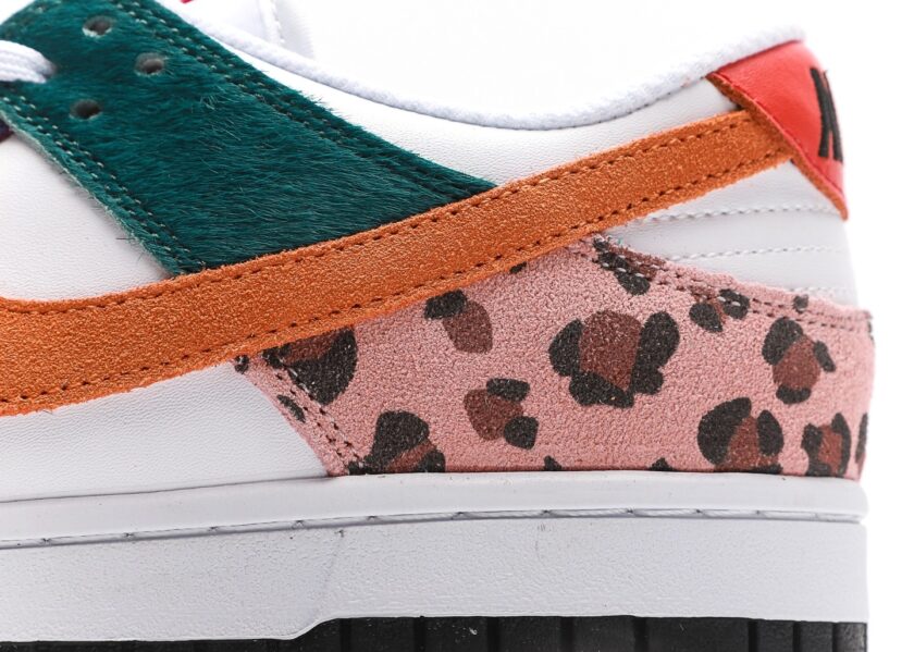 Dunk Low SE Animal - Image 7