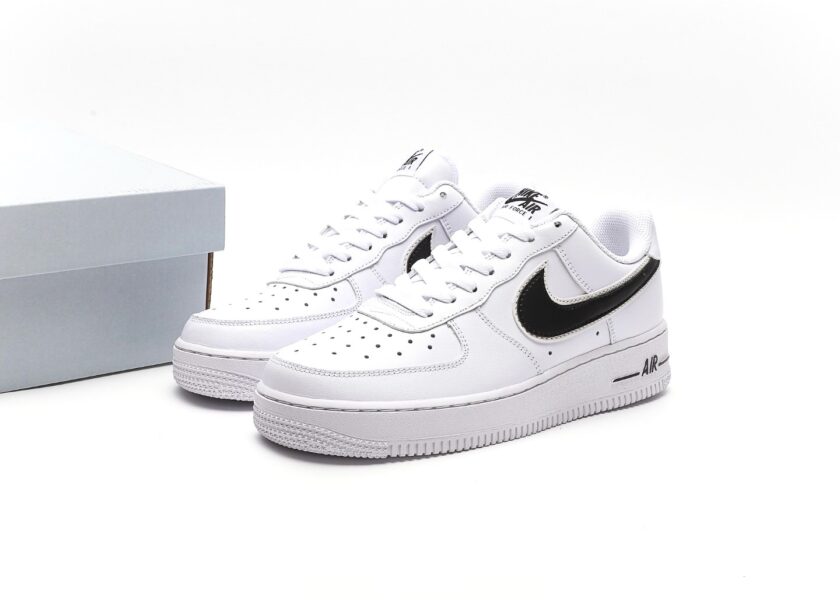 Air Force 1 Low White Black - Image 9