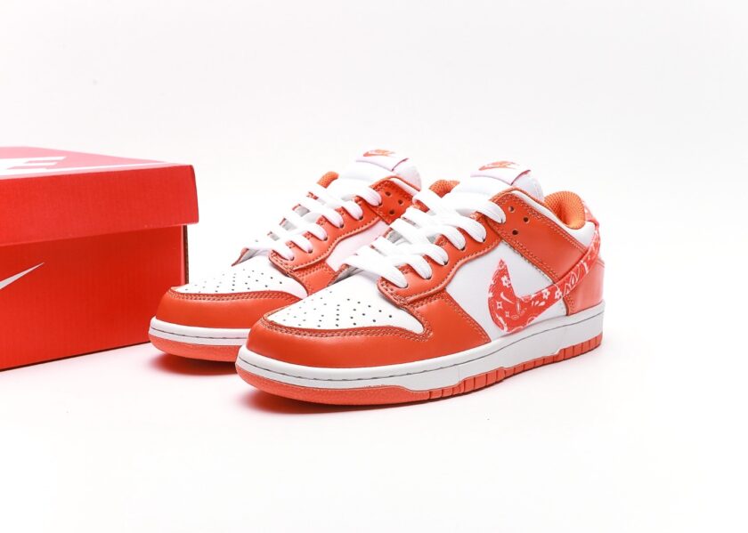 Dunk Low Orange Paisley - Image 9