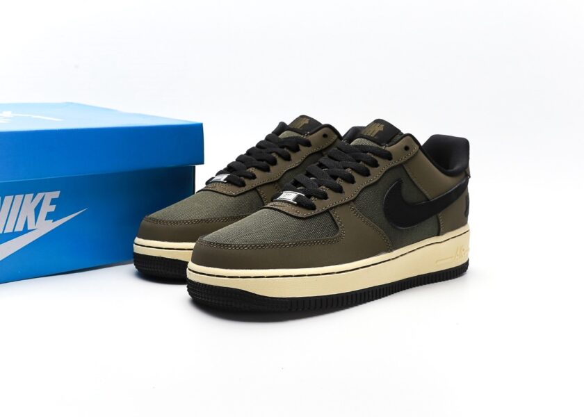 Undefeated x Air Force 1 Low SP "Ballistic" - Image 9