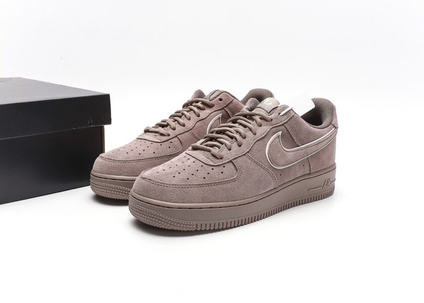 Air Force 1 Low 'Suede' Pack - Image 9