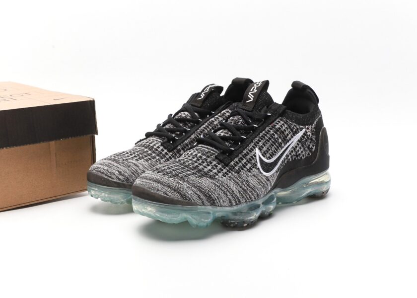 Air VaporMax 2021 Flyknit - Image 9