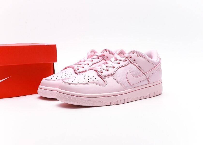 Dunk Low SE 'Prism Pink' - Image 9