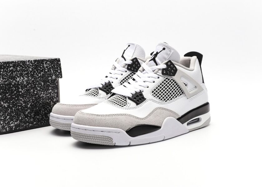 Air Jordan 4 Military Black - Image 9