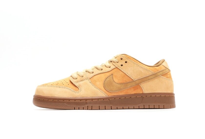 SB Dunk Low Reverse Wheat