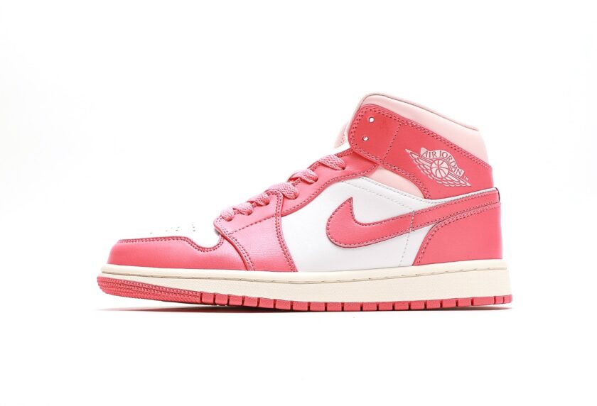 Air Jordan 1 Mid 'Strawberries and Cream'