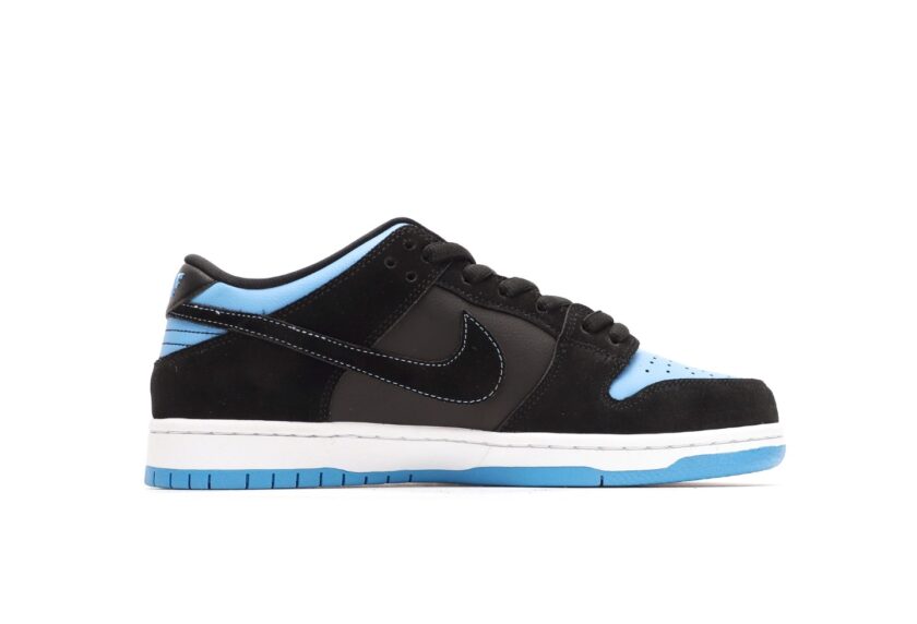 SB Dunk Low Black 'University Blue' - Image 2