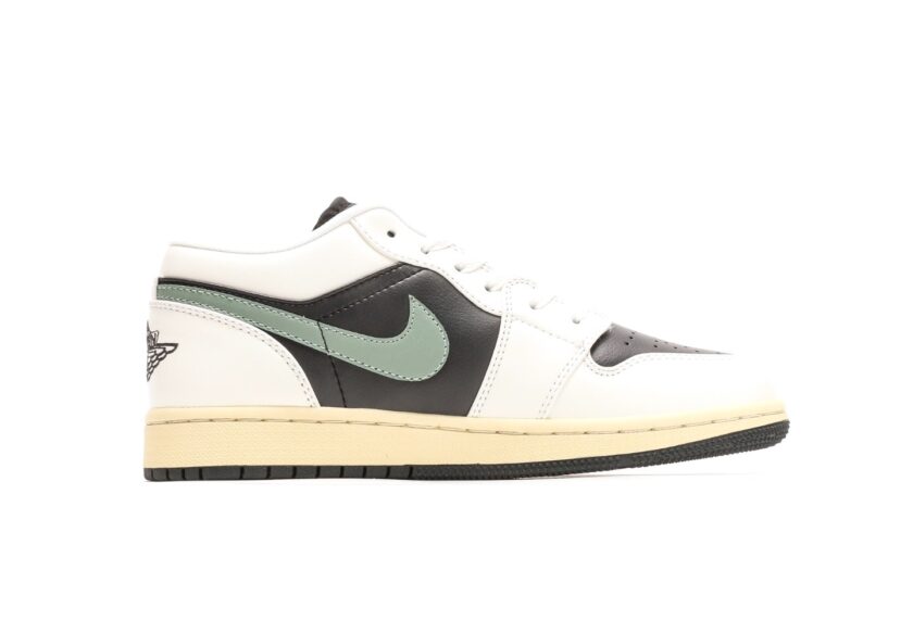 Air Jordan 1 Low 'Jade Smoke' - Image 2