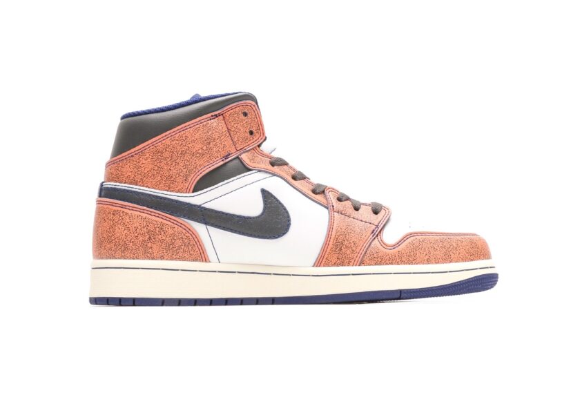 Air Jordan 1 Mid SE Flight Vintage - Image 2