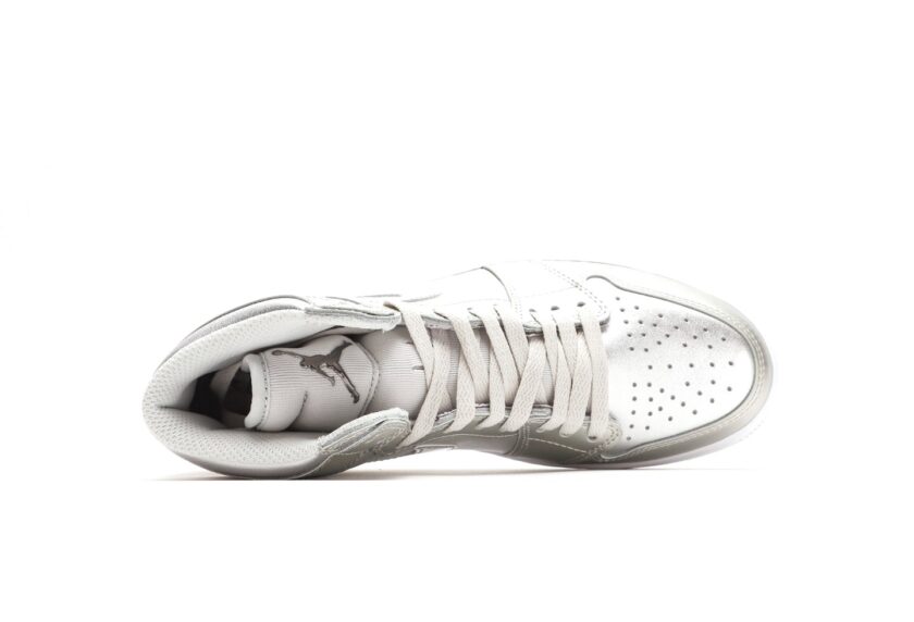 Air Jordan 1 High Golf Gift Giving Metallic Silver - Image 3