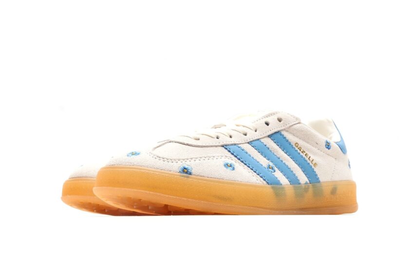 Gazelle Indoor Floral Beige Light Blue - Image 5