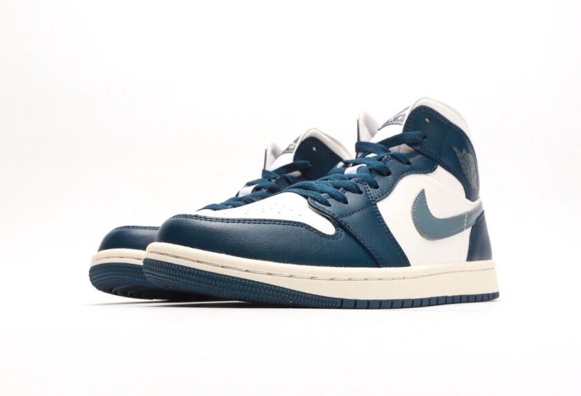 Air Jordan 1 Mid Sky J French Blue - Image 5