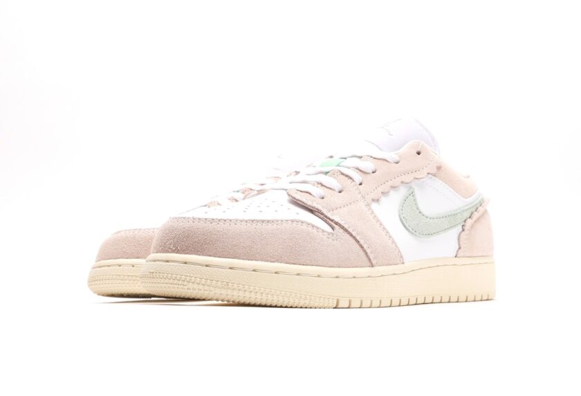 Air Jordan 1 Low SE Guava Ice [PK GOD] - Image 5