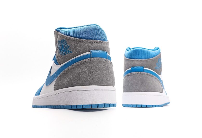 Air Jordan 1 Mid University Blue - Image 6