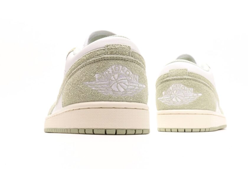 Air Jordan 1 Low SE 'Seafoam' - Image 6