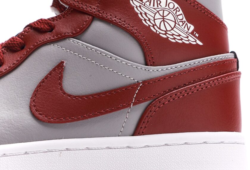 Air Jordan 1 Mid Team Red - Image 7