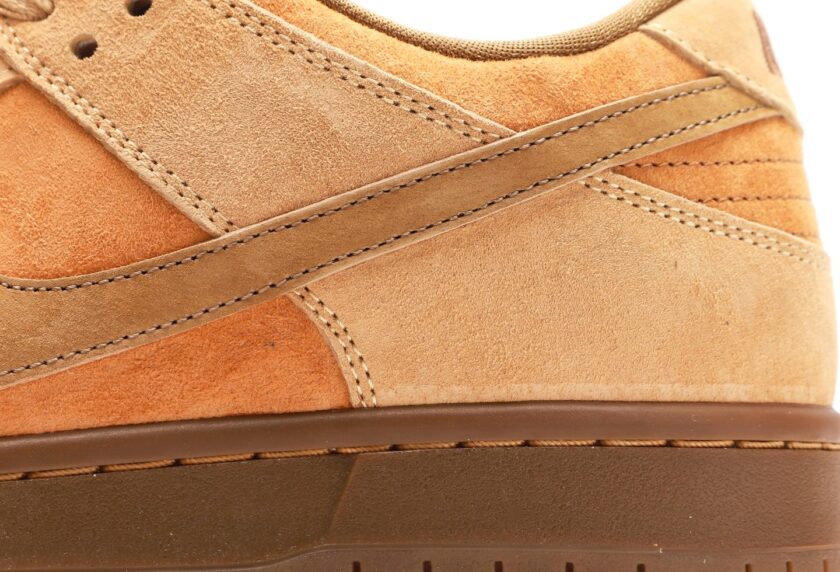 SB Dunk Low Reverse Wheat - Image 7