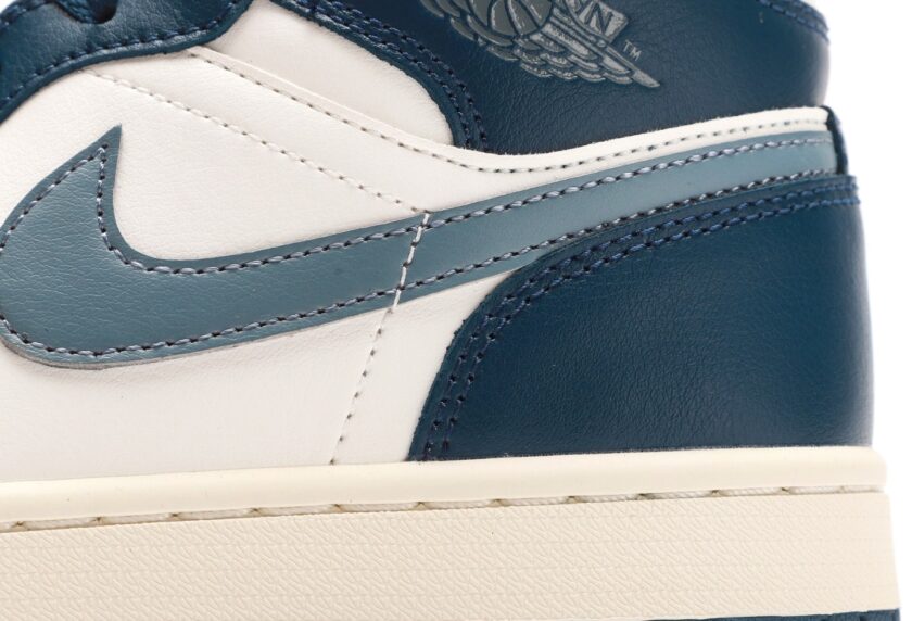 Air Jordan 1 Mid Sky J French Blue - Image 7