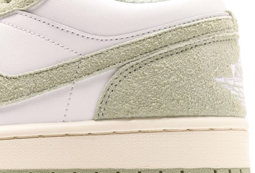 Air Jordan 1 Low SE 'Seafoam' - Image 7