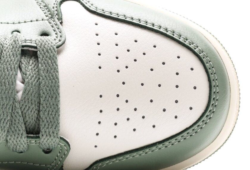 Air Jordan 1 Mid "Jade Smoke" - Image 8