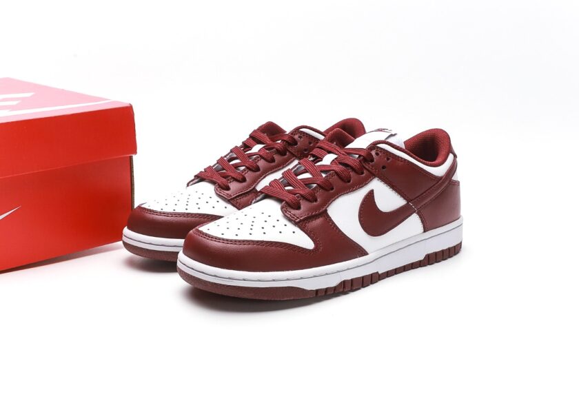 Dunk Low Bordeaux Dark Beetroot - Image 9