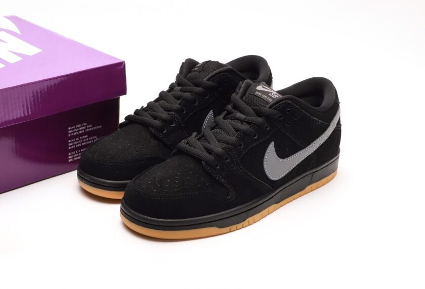 SB Dunk Low Fog - Image 9