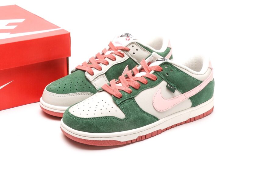 Dunk Low SE 'All Petals United' - Image 9