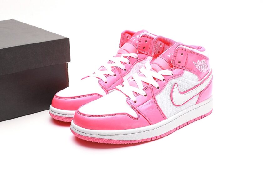 Air Jordan 1 Mid GS Hyper Pink - Image 9