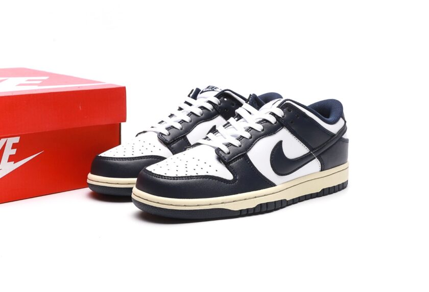 Dunk Low Vintage Navy - Image 9