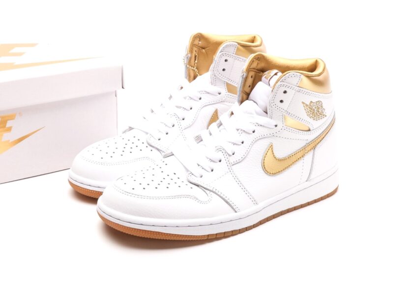 Air Jordan 1 High OG "Metallic Gold" - Image 9